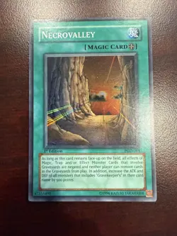 Necrovalley Yugioh! PGD-084 Pharaonic Guardian 1st Edition holo LP - Image 1