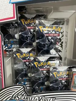 Pokemon TCG Black Bolt & White Flare Unova Heavy Hitters Premium Collection Box - Image 5