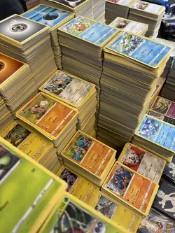 Pokemon Cards Joblot Bulk Bundle 5 - 200 Cards Mixed Lot UK 100% Genuine - Image 4