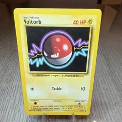 Pokemon Voltorb 67/102 Base Set Common 40 HP Regular English Wizards Card - Image 1