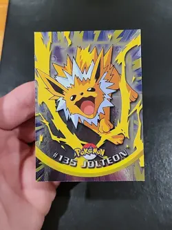 MP! HOLO FOIL 2000 Topps Pokemon TV Animation Edition Series 3 #135 Jolteon - Image 2