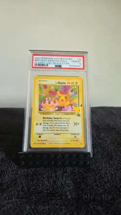 2021 POKEMON CELEBRATIONS BIRTHDAY PIKACHU-HOLO CLASSIC COLL- BLACK STAR - Image 1