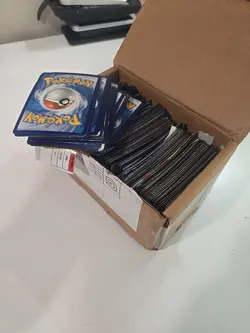 100+ pokemon cards lot - Image 1
