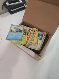 100+ pokemon cards lot - Image 2