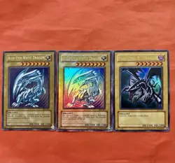 Konami Yu-Gi-Oh! Blue-Eyes White Dragon & Red-Eyes B. Dragon SDX 3 Cards - Image 1