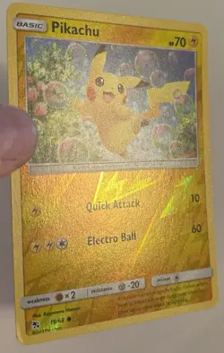 Pikachu 19/68 Hidden Fates 2019 REVERSE HOLO FOIL Pokemon TCG Card LP - Image 2