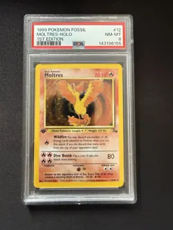 1999 POKEMON FOSSIL 1ST EDITION #12/62 MOLTRES - HOLO PSA 8 - Image 1