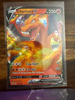 Charizard V 019/189 Holo V Rare Darkness Ablaze Pokemon Holo Near Mint - Image 1