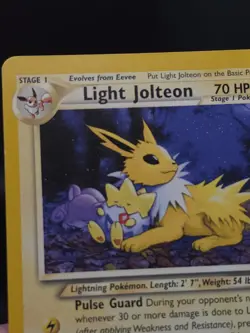 Light Jolteon 48/105 Neo Destiny Regular - Image 3