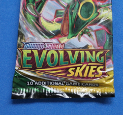 POKEMON SWORD & SHIELD EVOLVING SKIES BOOSTER PACK SEALED - Image 2