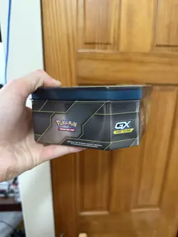 Pokemon TCG tin Feat Venosaur And Celebi With True Fit Sleeves - Image 5