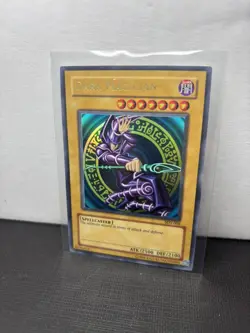 Yugioh Dark Magician SDY-006 Ultra Rare Unlimited VLP Holo Super Clean Gradeable - Image 1