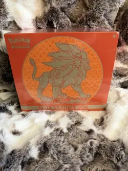 Pokemon TCG Sun and Moon Elite Trainer Box ETB Solgaleo New **Small Tear - Image 2
