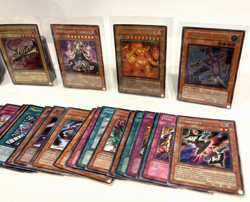 LOT OF 298 YUGIOH TCG ASSORTED VINTAGE PLAYING CARD COLLECTION W/ CASE KONAMI - Image 3