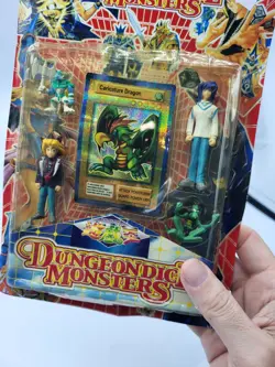 Dungeon Dice Monsters Yu Gi Oh! Holographic Caricature Dragon Card & 4 Figures - Image 2