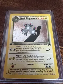 2000 WOTC POKEMON TEAM ROCKET 1ST EDITION DARK MAGNETON 11/82 HOLO RARE - Image 2