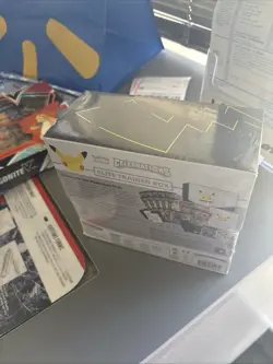 Pokemon Celebrations Pikachu Elite Trainer Box Pokemon TCG English - Image 2