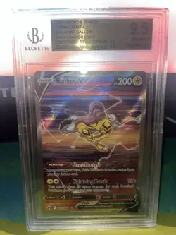 Raikou v GG41/GG70 Crown Zenith: Galarian Gallery Holo Card BGS 9.5 Gem Mint - Image 1