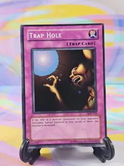 Yu-Gi-Oh TCG Card | Trap Hole SDK-033 - Image 1