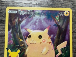 POKEMON FULL ART PIKACHU 005/025 RARE CELEBRATIONS 2021 LP + ARCEUS SLEEVE - Image 3