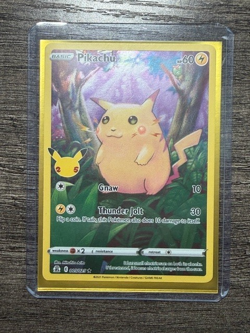 POKEMON FULL ART PIKACHU 005/025 RARE CELEBRATIONS 2021 LP + ARCEUS SLEEVE - Image 5