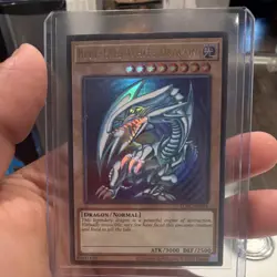 Konami Blue-Eyes White Dragon Ultra Rare Holo Unlimited LCKC-EN001 Kaiba Set - Image 1