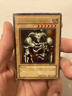 MP - Yugioh Summoned Skull Metal Raiders Ultra Rare MRD-003 Original Print 2002 - Image 1