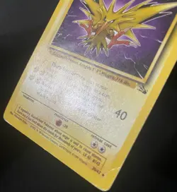 Zapdos 30/62 Fossil Regular *DAMAGED* Pokemon Card - Image 5