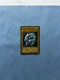 Blue-Eyes White Dragon SDK-001 Starter Deck: Kaiba Unlimited MP - Image 1