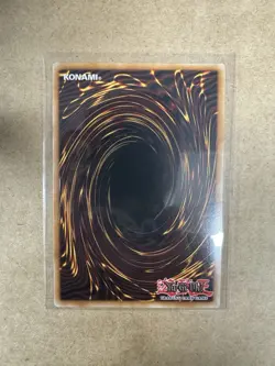 Dark Magician JUMP-EN049 Ultra Rare Limited Edition Yugioh Promo Card - Image 2