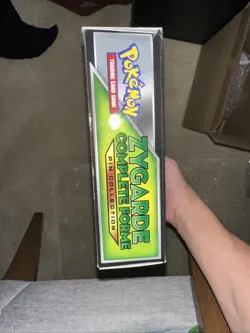 POKEMON TCG Zygarde Complete Forme Pin Collection Box - SEALED - Sun & Moon - Image 2