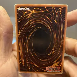 YUGIOH DARK MAGICIAN SDY-006 ULTRA - Image 2