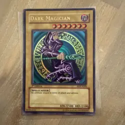 DARK MAGICIAN SDY-006 1ST EDITION ULTRA RARE VINTAGE YUGIOH TCG DECK CARD - Image 1
