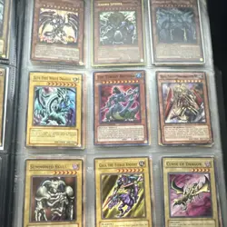 Yu-Gi-Oh! TCG Konami Card Lot Binder Blue-Eyes White Dragon Dark Magician - Image 3