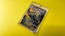 Pokemon TCG Rapid Strike Urshifu VMAX Brilliant Stars TG30/TG30 Holo Secret Rare - Image 1