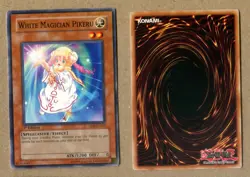 Yu-Gi-Oh! 1st Edition SD6-EN013 White Magician Pikeru SPELLCASTER EFFECT. CARD - Image 1
