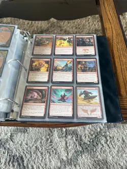 Magic: The Gathering Lot Khans of Tarkir/Fate Reforged Binder 1181 Cards - Image 2
