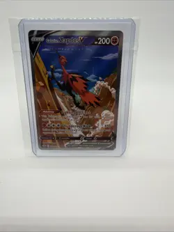 Pokemon TCG Galarian Zapdos v Chilling Reign Alternate Full Art Card 174/198 - Image 1