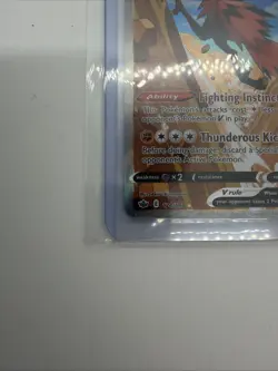 Pokemon TCG Galarian Zapdos v Chilling Reign Alternate Full Art Card 174/198 - Image 5