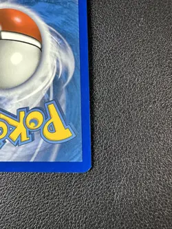 Pokemon TCG Mew 32/68 Reverse Holo Rare Hidden Fates - Image 5