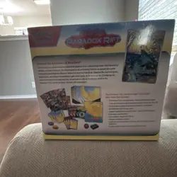 Pokemon Scarlet & Violet Paradox Rift Elite Trainer Box Roaring Moon TCG Box - Image 2