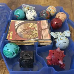 11 Bakugan Battle Brawlers And 22 Cards With Case - Image 2