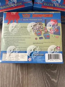Pokemon TCG Sword & Shield Elite Trainer Box Zamazenta New/Sealed - Image 2