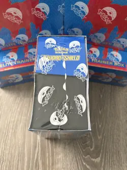 Pokemon TCG Sword & Shield Elite Trainer Box Zamazenta New/Sealed - Image 4