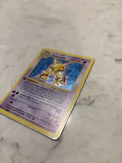 Pokemon TCG Alakazam 001/102 Base Set (Shadowless) -1st Edition Holo - Image 3