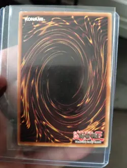 Yu-Gi-Oh Blue-Eyes White Dragon SDK-E001 Collectible Card 1996 - Image 2