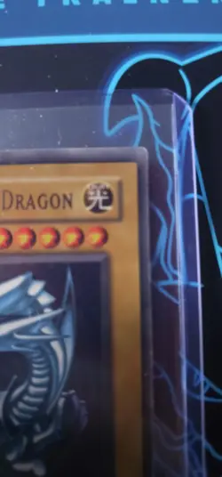 Yu-Gi-Oh Blue-Eyes White Dragon SDK-E001 Collectible Card 1996 - Image 2