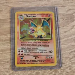 Pokemon TCG Charizard 4/102 Card Holo Unlimited Rare Original Base Set 1999 - Image 1