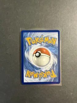 Bea 180/185 Full Art Trainer Holo Ultra Rare Pokemon Card SWSH Vivid Voltage - Image 2