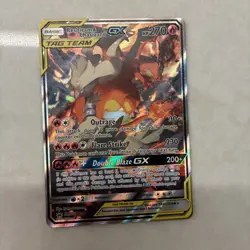 Pokemon TCG Reshiram & Charizard GX Sun & Moon Sm201 Promo - Image 1